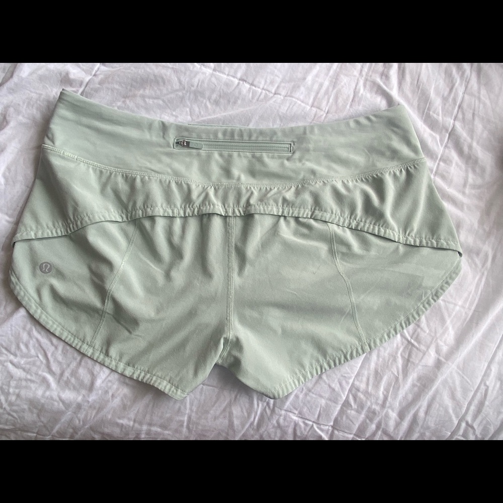 Lululemon speed up shorts (sage green)